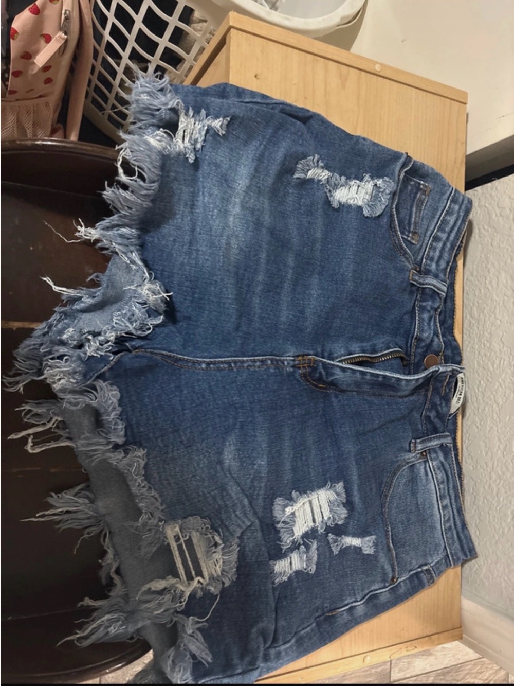 Frayed Hem Distressed Denim Jean Shorts - Blue
